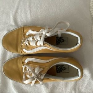 Excellent condition women’s Vans sneakers